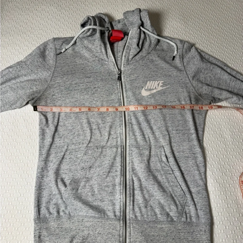 Nike Light Gray Zip Hoodie Sweatshirt with White Logo Medium